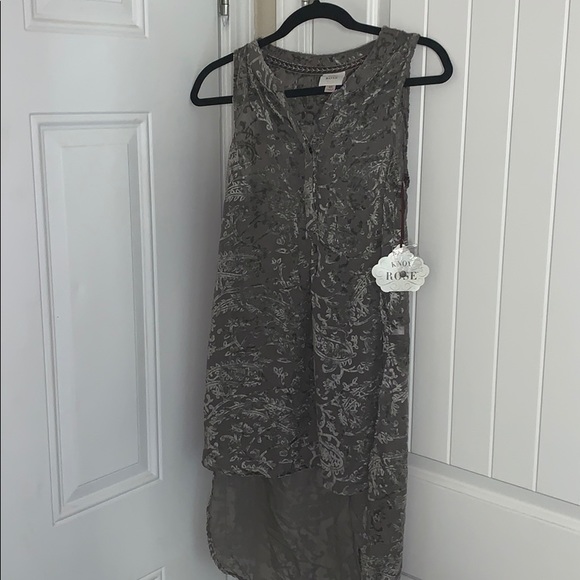 Brand new high-low button up dress - Picture 1 of 4